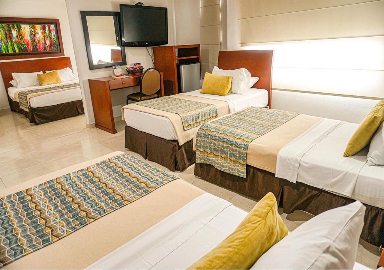 Hotel Buena Vista Express Букараманга Екстериор снимка