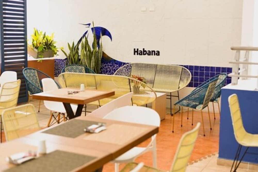 Hotel Buena Vista Express Букараманга Екстериор снимка