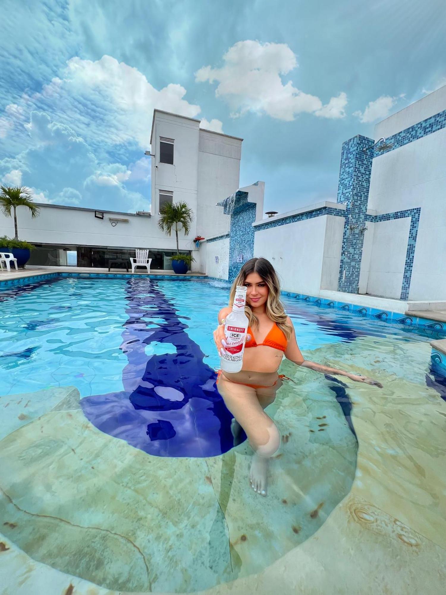 Hotel Buena Vista Express Букараманга Екстериор снимка