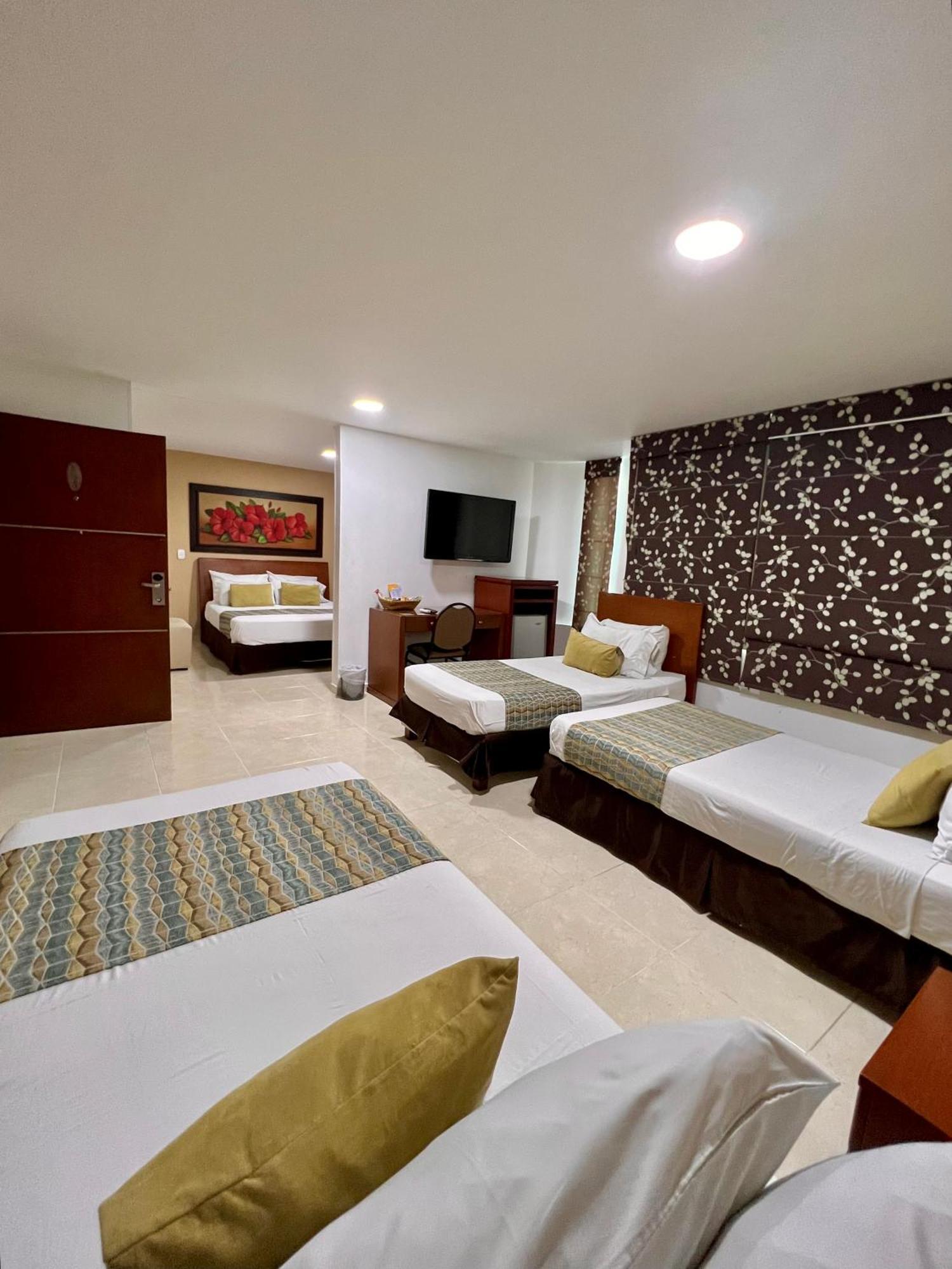 Hotel Buena Vista Express Букараманга Екстериор снимка